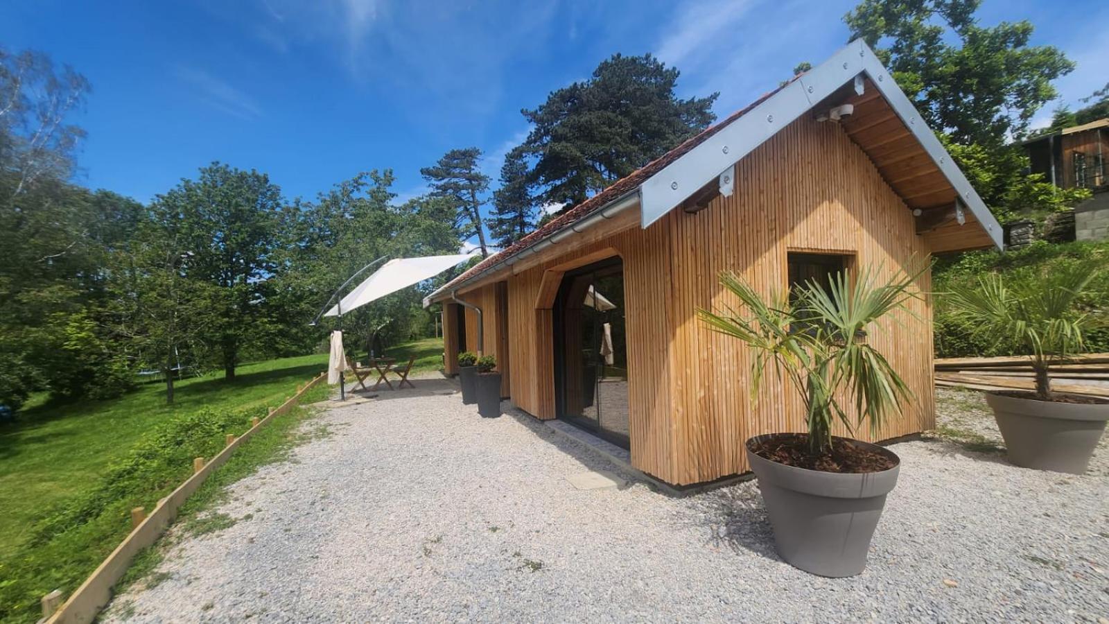 Lodge Du Chateau De Feschaux Villeneuve-sous-Pymont Exterior foto