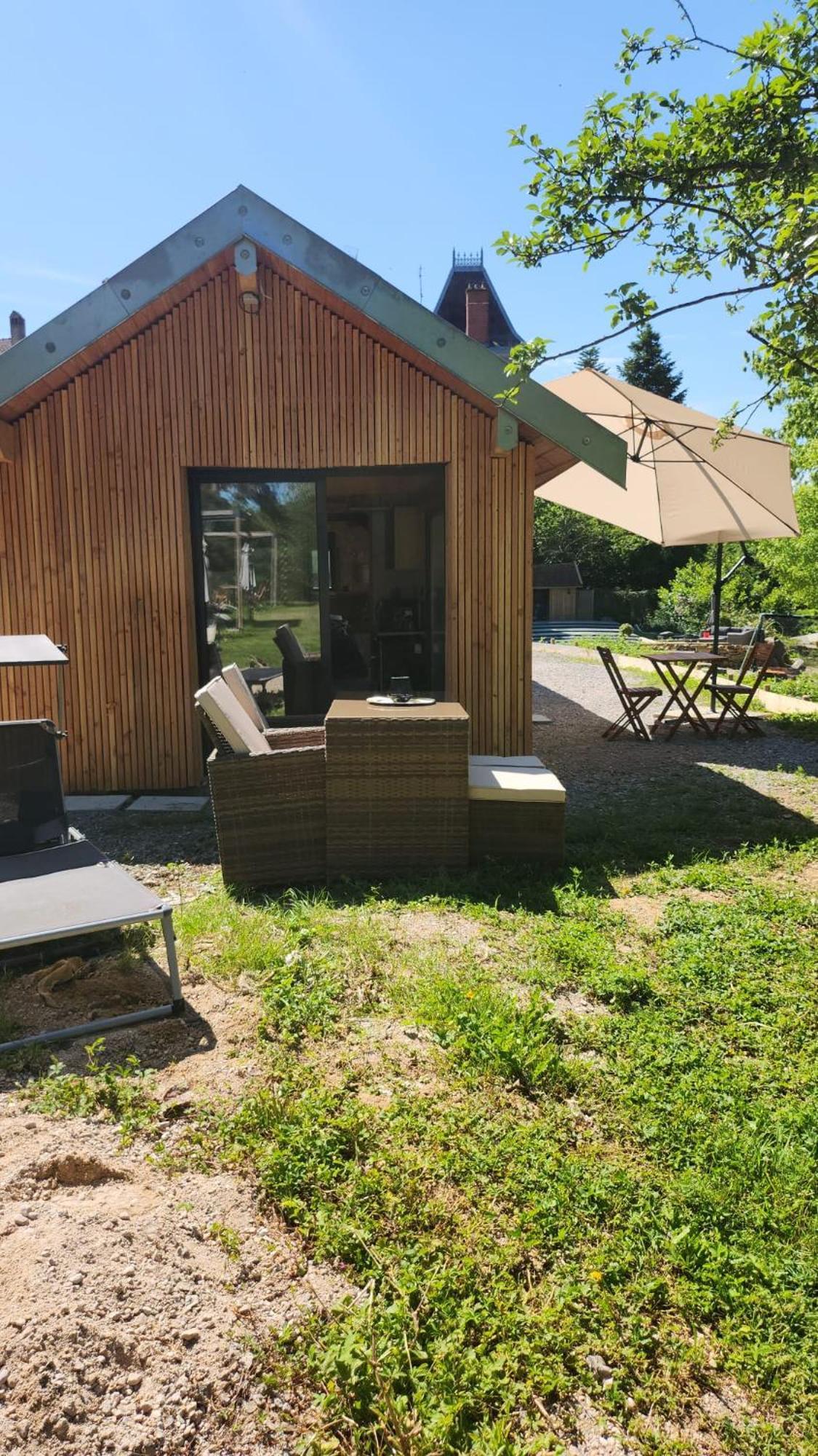 Lodge Du Chateau De Feschaux Villeneuve-sous-Pymont Exterior foto