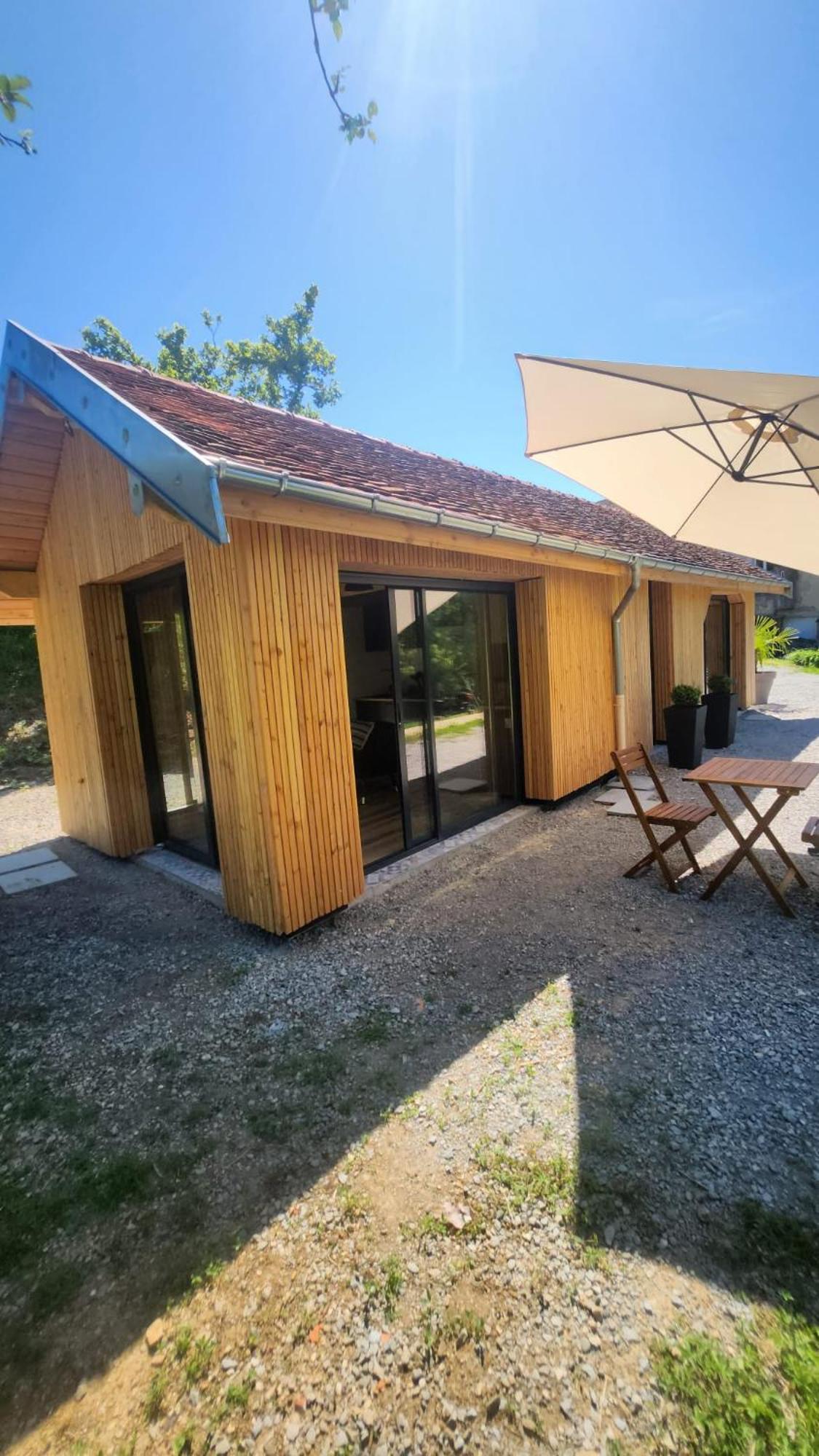 Lodge Du Chateau De Feschaux Villeneuve-sous-Pymont Exterior foto