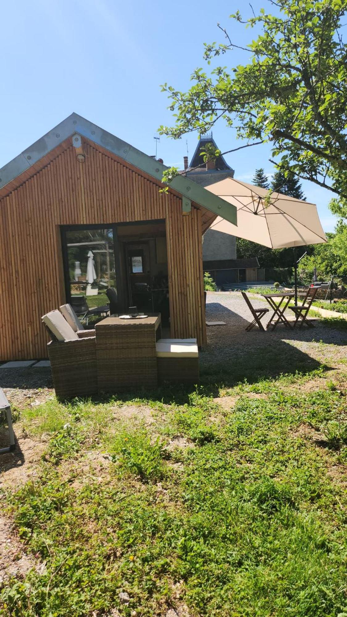 Lodge Du Chateau De Feschaux Villeneuve-sous-Pymont Exterior foto